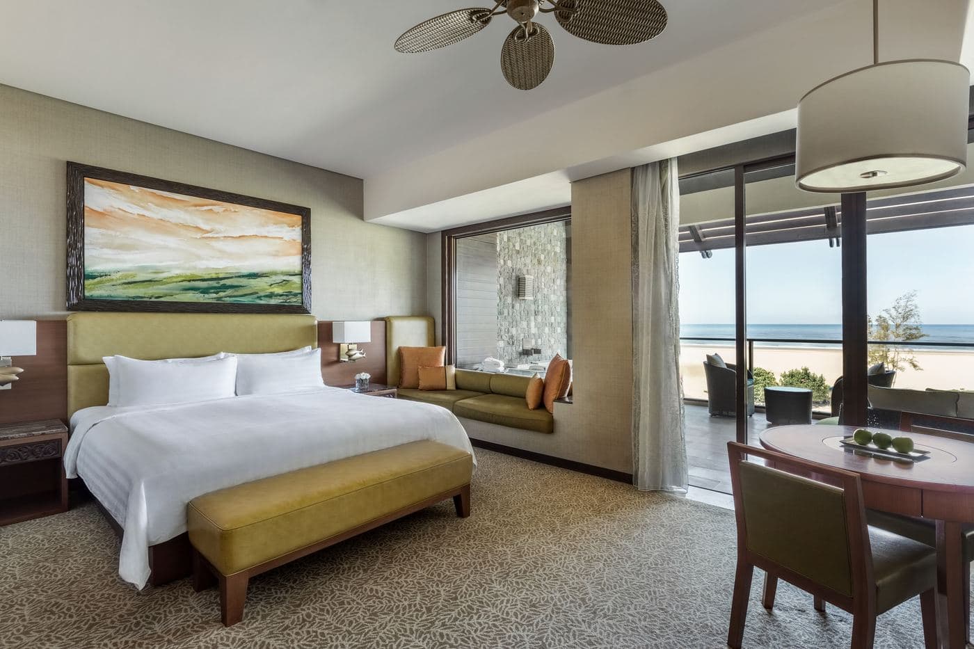 Rooms & Suites