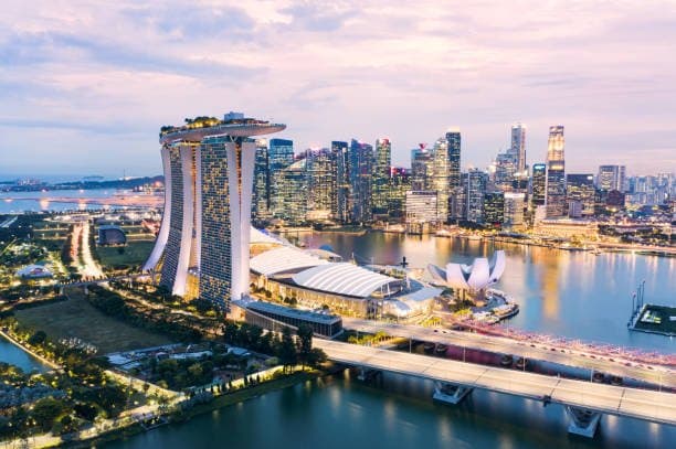 STOP-OVER IN SINGAPORE